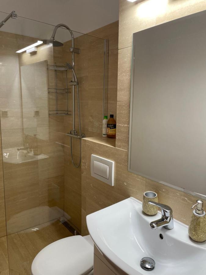 Studio Dristor - Foarte Curat Si Frumos Bucarest Extérieur photo