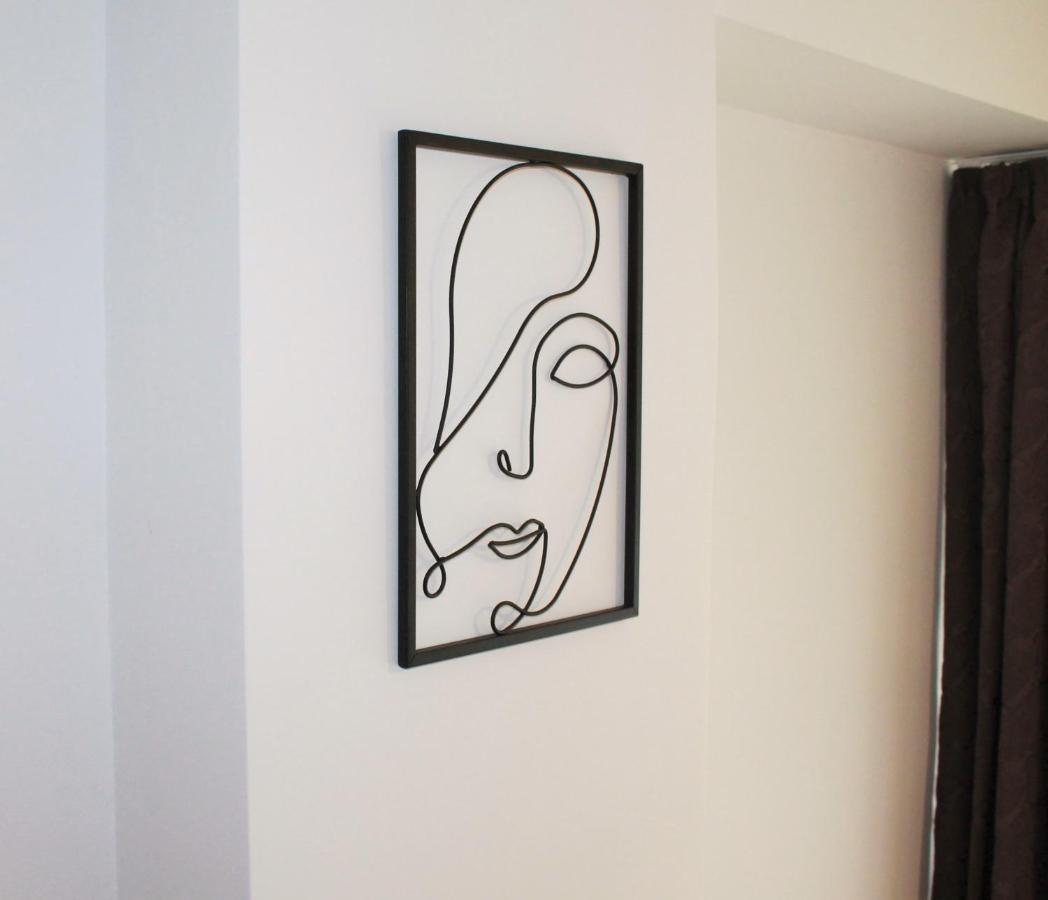 Studio Dristor - Foarte Curat Si Frumos Bucarest Extérieur photo