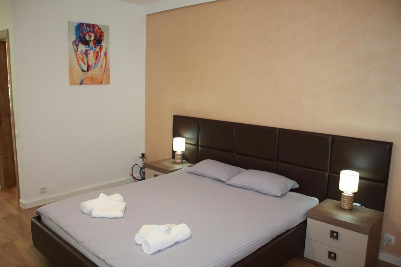 Studio Dristor - Foarte Curat Si Frumos Bucarest Extérieur photo