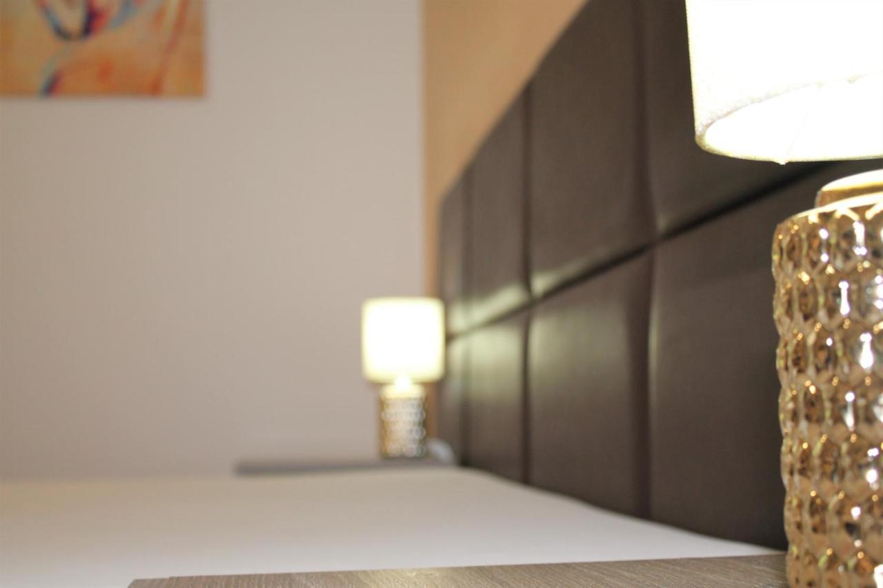 Studio Dristor - Foarte Curat Si Frumos Bucarest Extérieur photo
