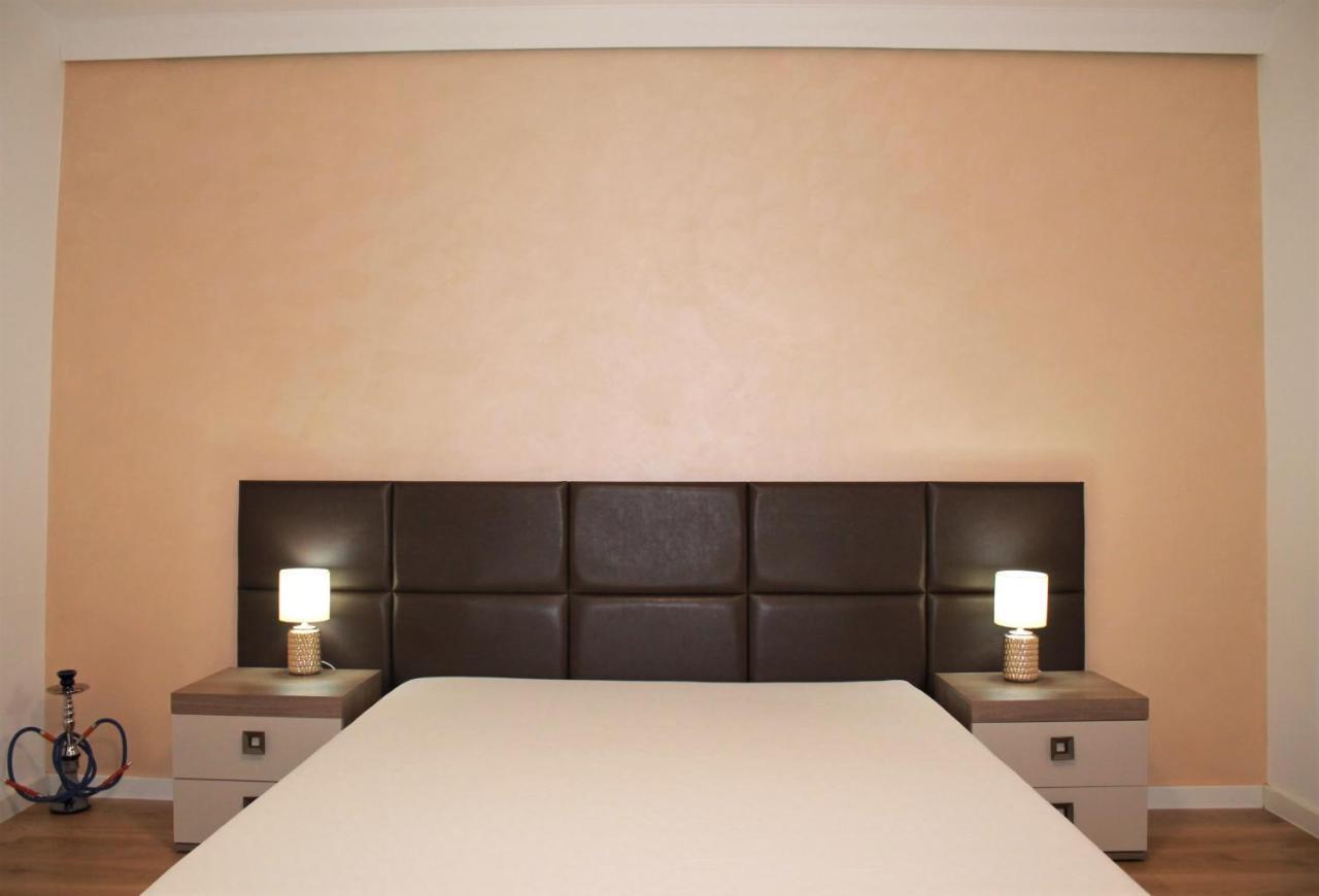 Studio Dristor - Foarte Curat Si Frumos Bucarest Extérieur photo